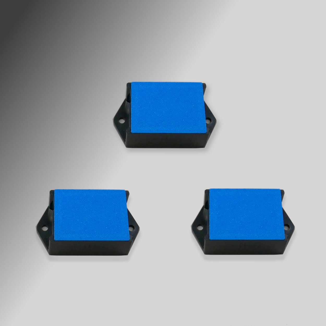 UHF RFID battery-assisted passive tag